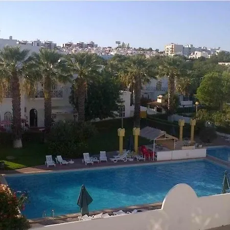 - Cozy By The Pool Apartment Tavira